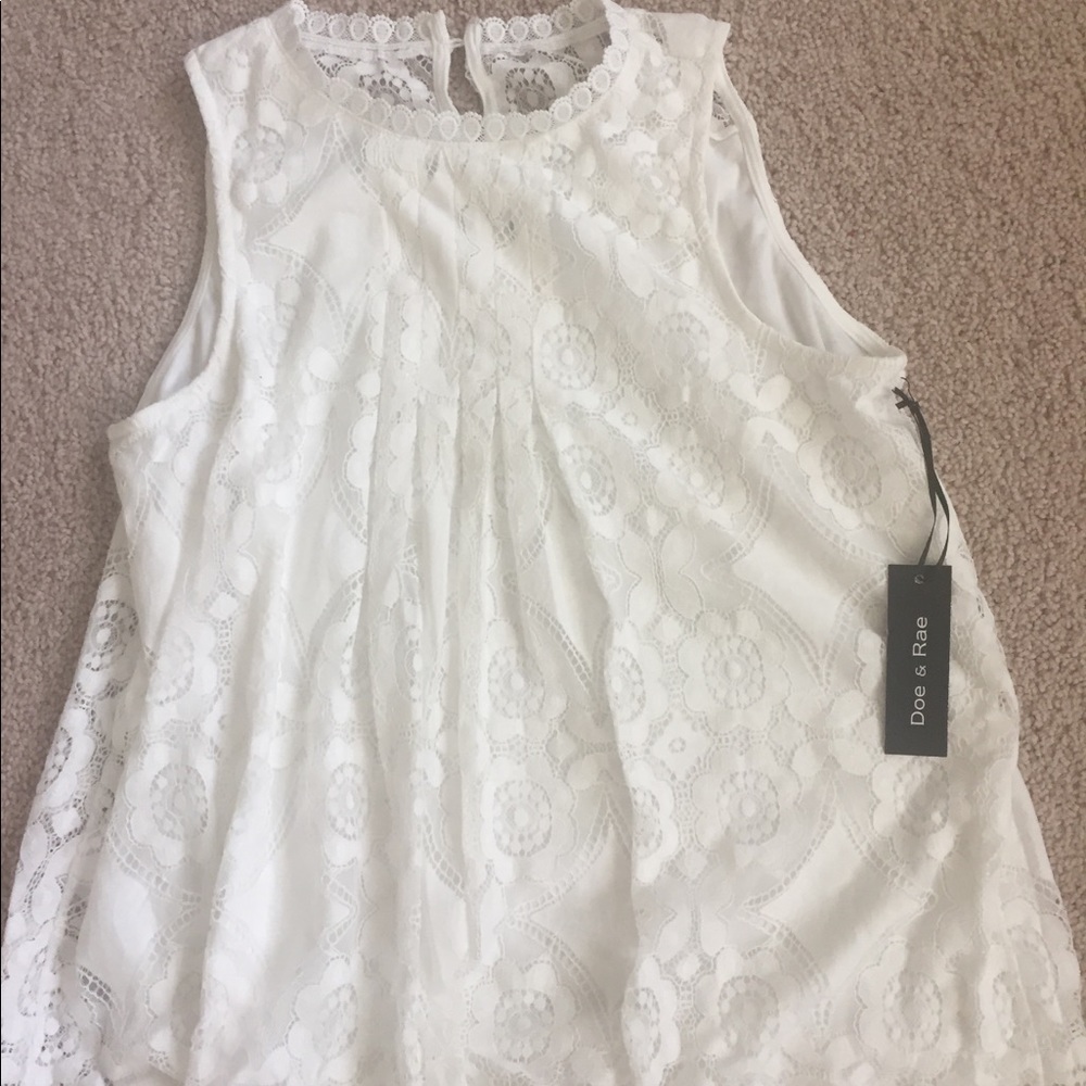 Doe & Rae White Lace Dressy Tank